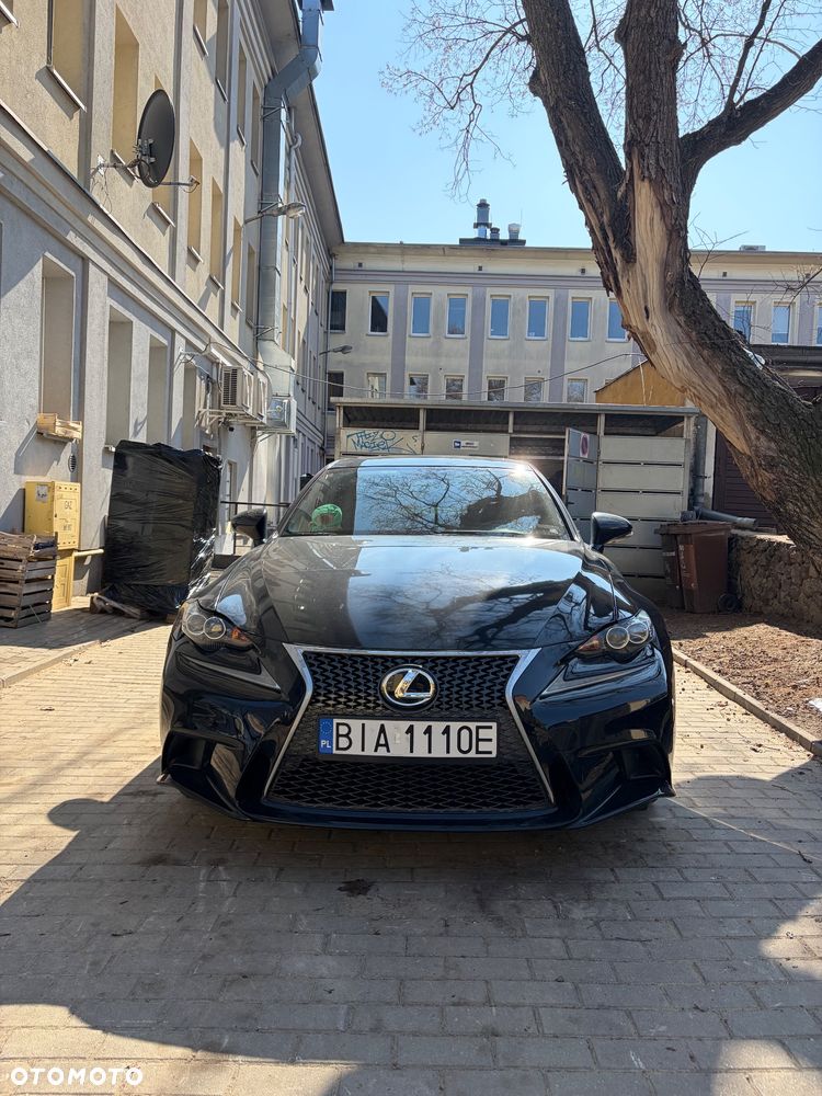 Lexus IS 250 F Sport - 1