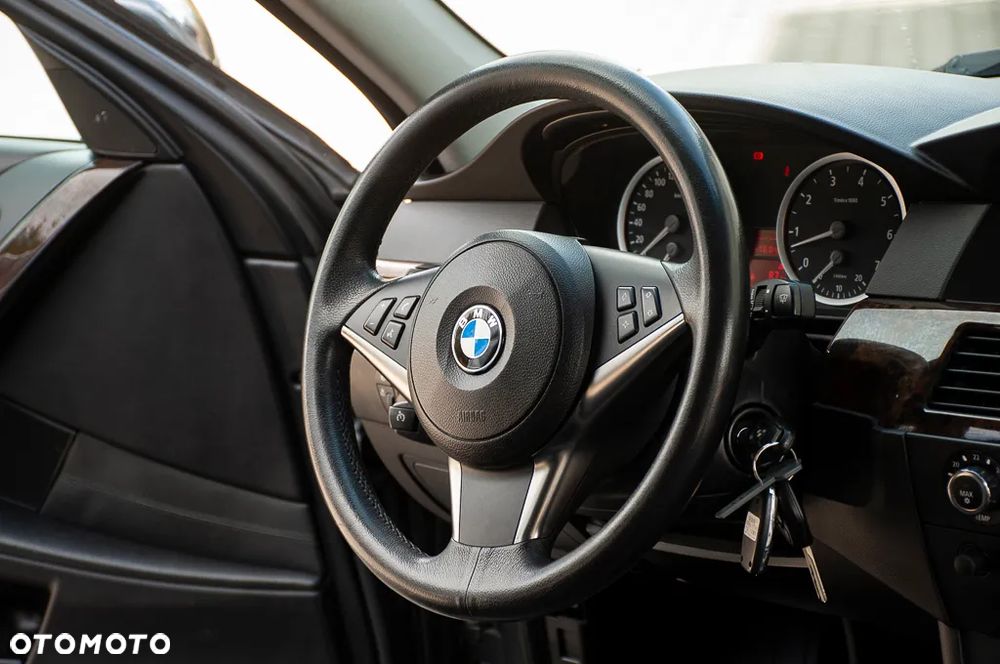 BMW Seria 5 - 21