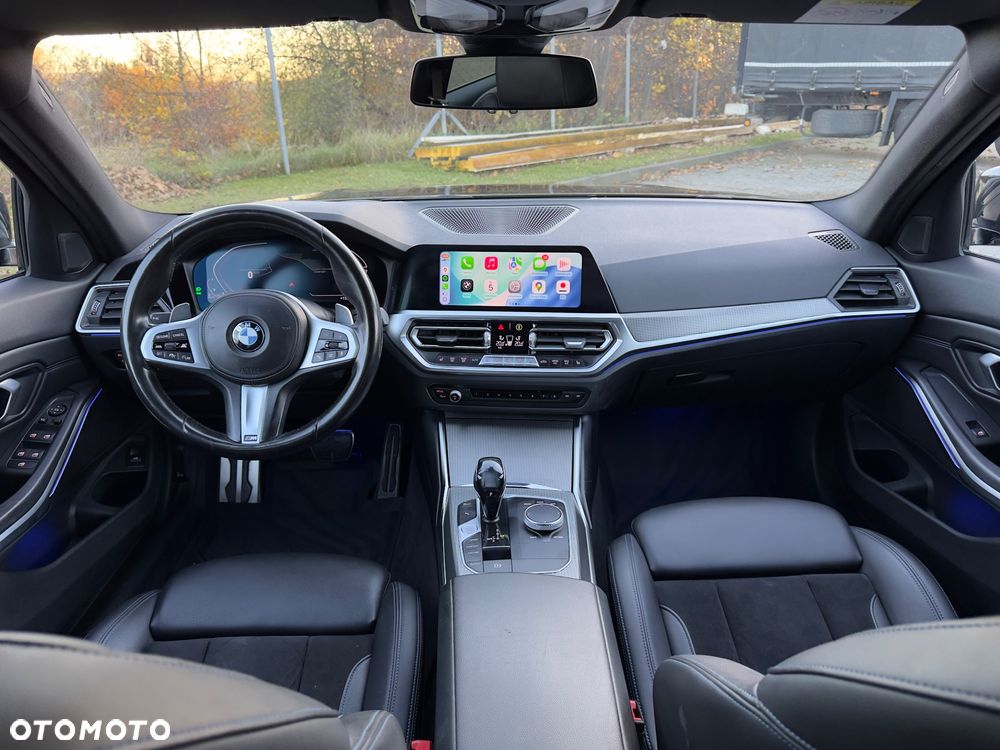 BMW Seria 3 320d Touring M Sport - 27