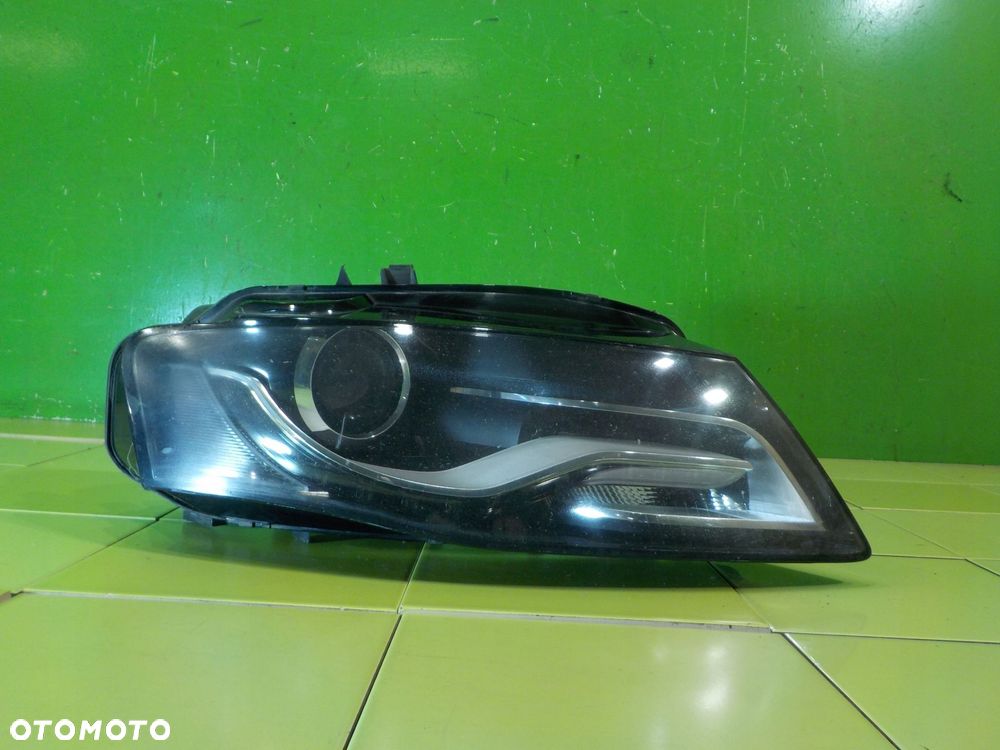 AUDI A4 B8 S-LINE 2.0 TDI 08r KOMBI 5D XENON lampa prawa przod - 2