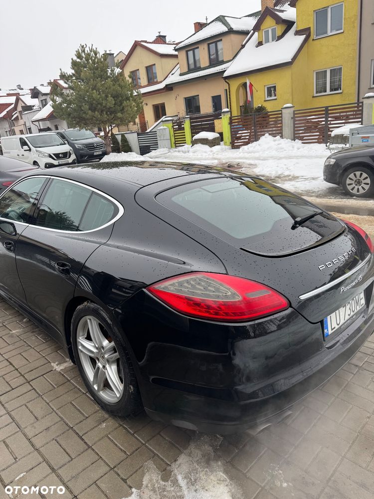 Porsche Panamera 4S PDK - 12
