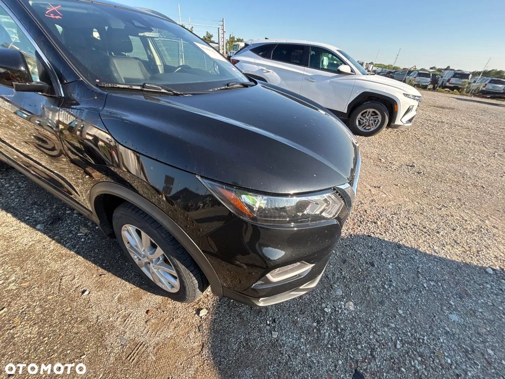 Nissan Rogue - 5