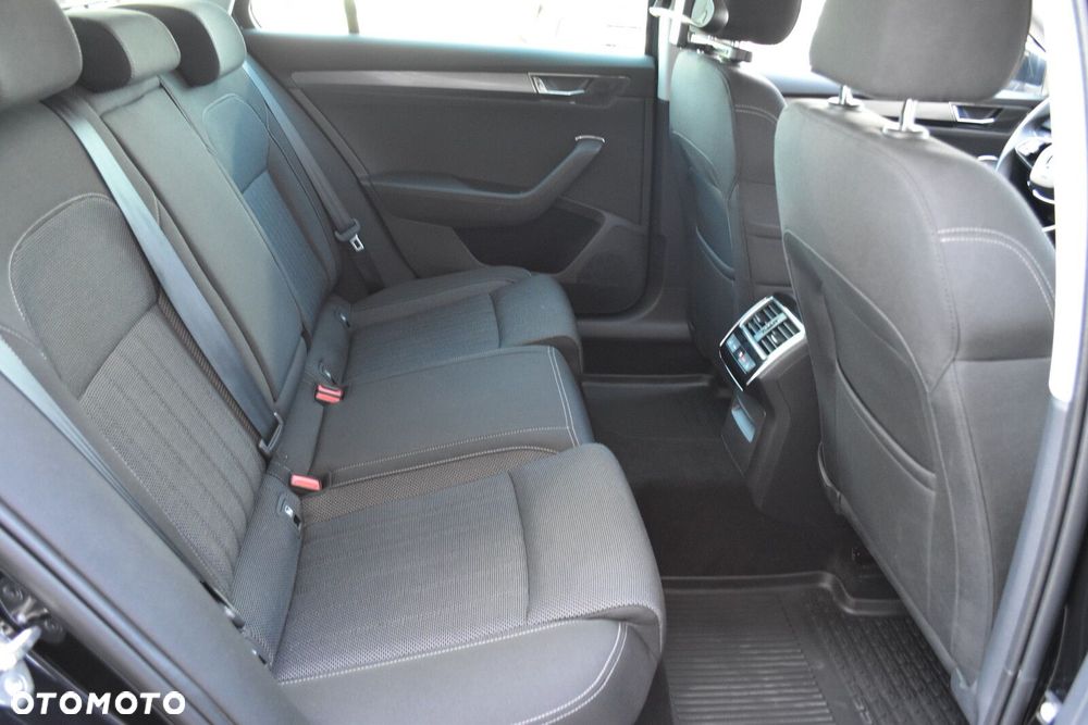 Skoda Superb 2.0 TSI Style DSG - 37