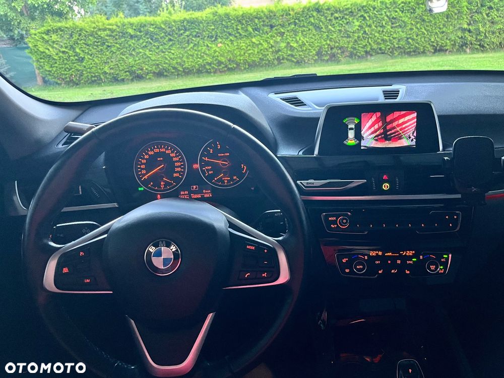 BMW X1 sDrive18i - 17