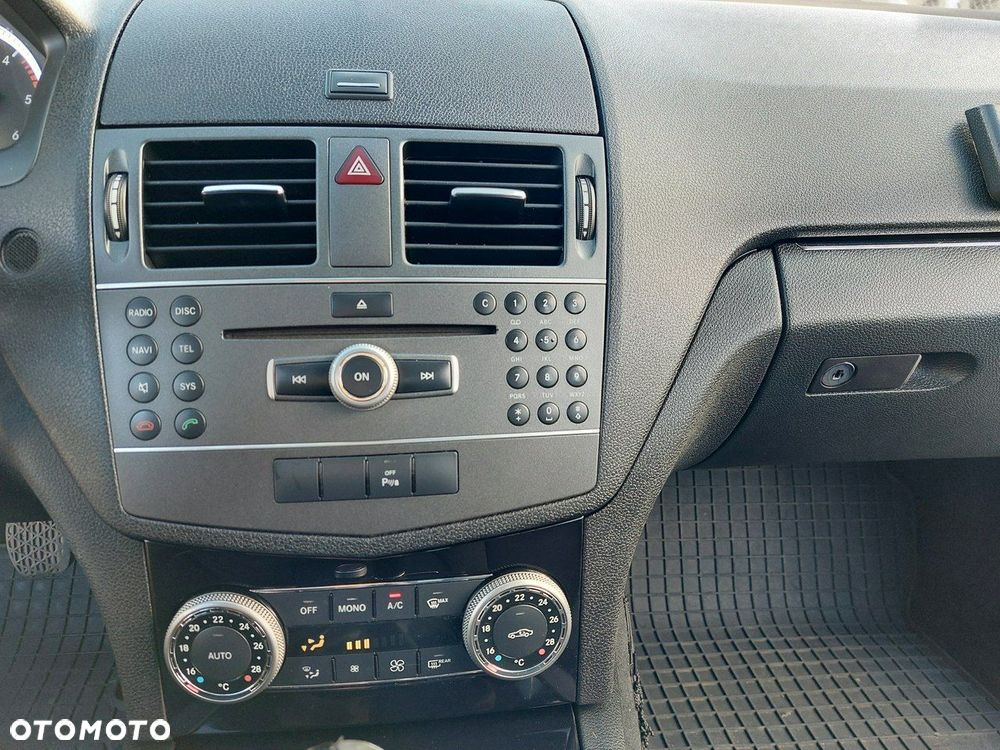 Mercedes-Benz Klasa C - 19