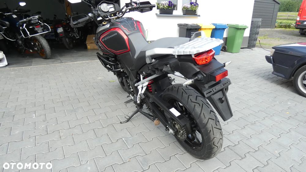 Suzuki DL - 10