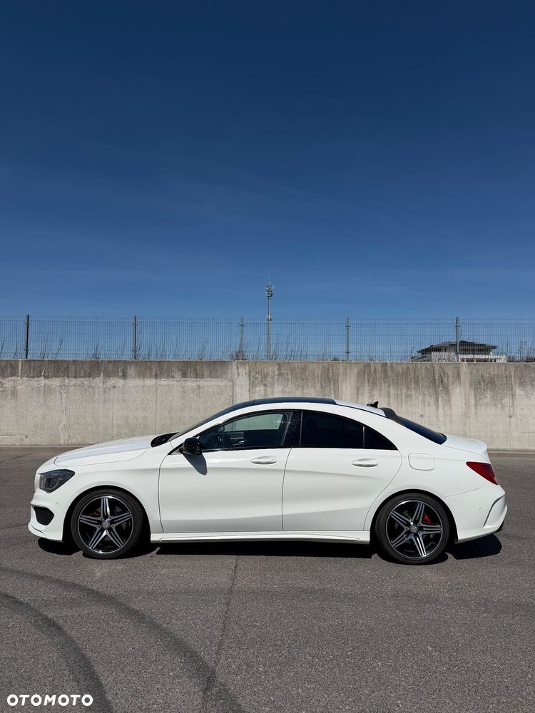Mercedes-Benz CLA 250 4Matic 7G-DCT Sport - 5
