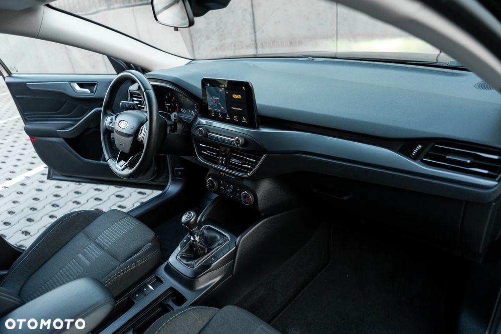 Ford Focus 2.0 EcoBlue Active Business - 23