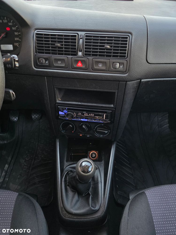 Volkswagen Golf 1.4 Goal - 12