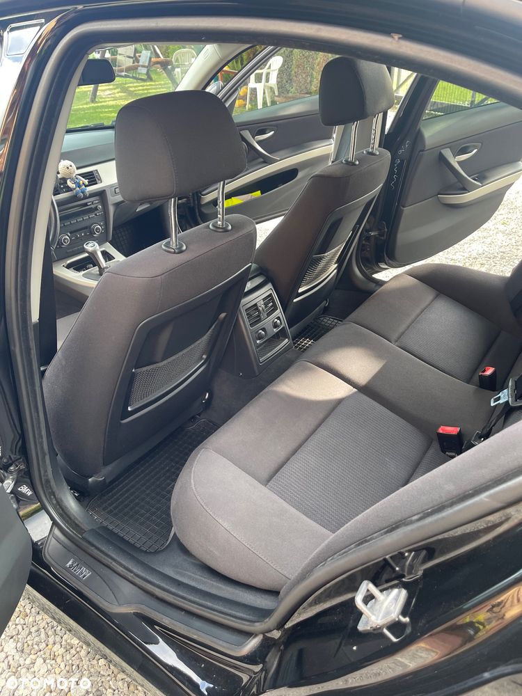 BMW Seria 3 320d - 10