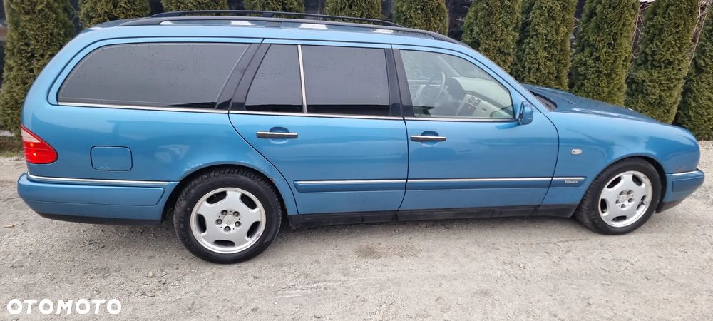 Mercedes-Benz Klasa E 420 T Avantgarde - 9