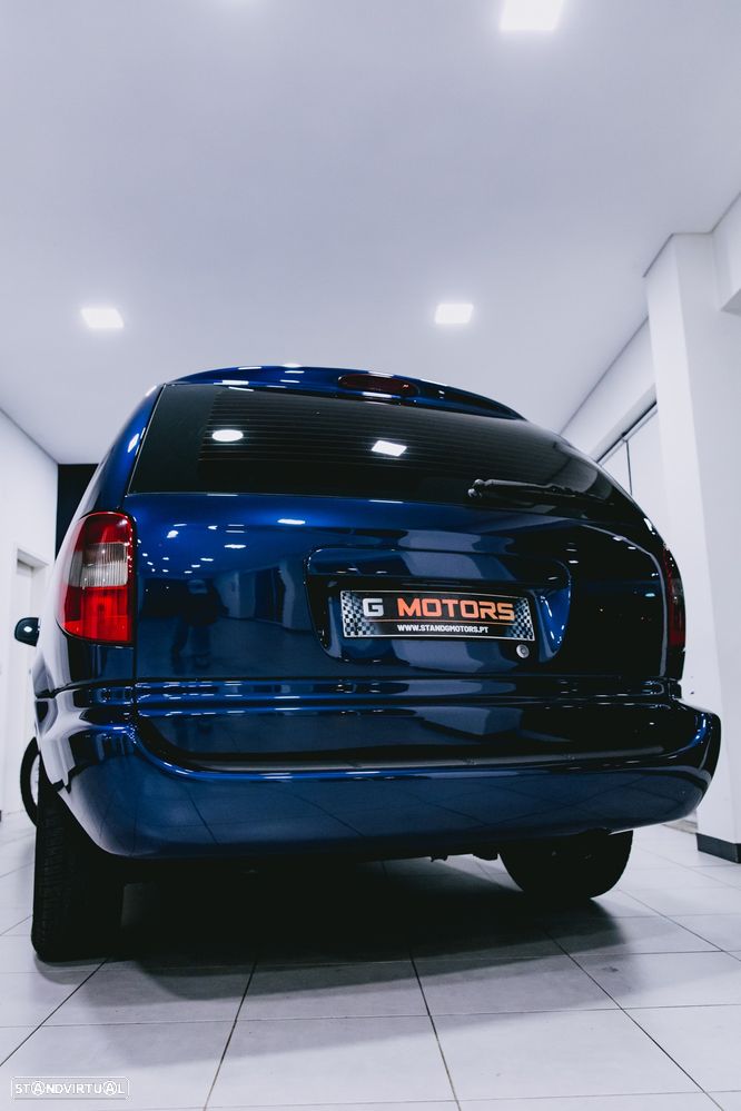 Chrysler Grand Voyager 2.5 CRD LX - 26
