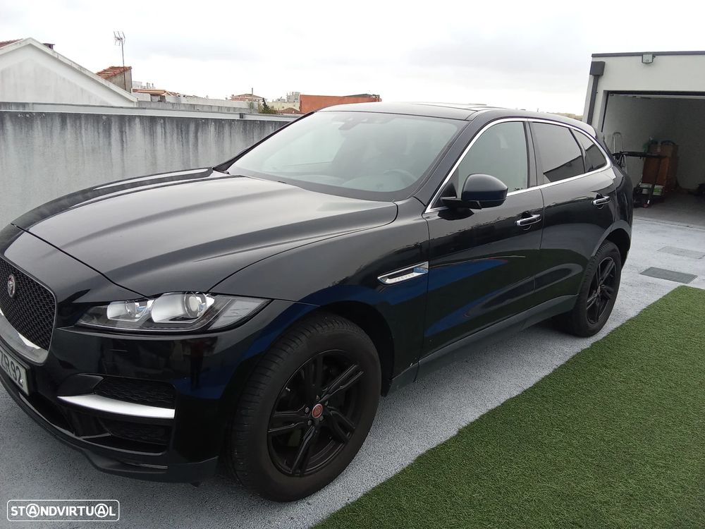 Jaguar F-Pace 20d Prestige - 10