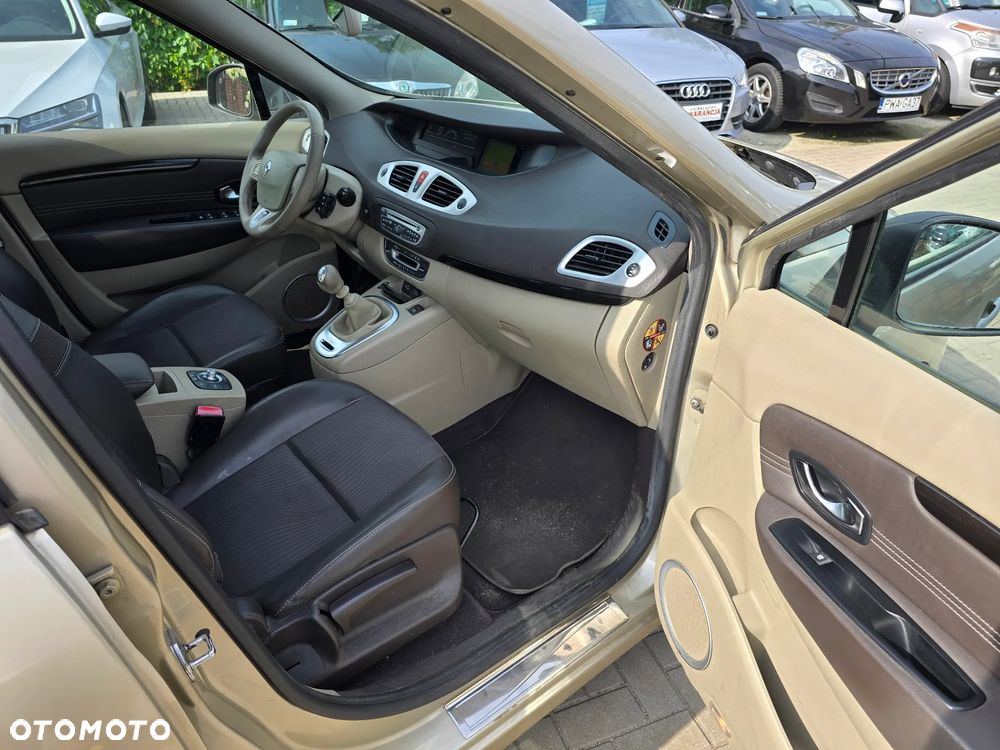 Renault Scenic - 12