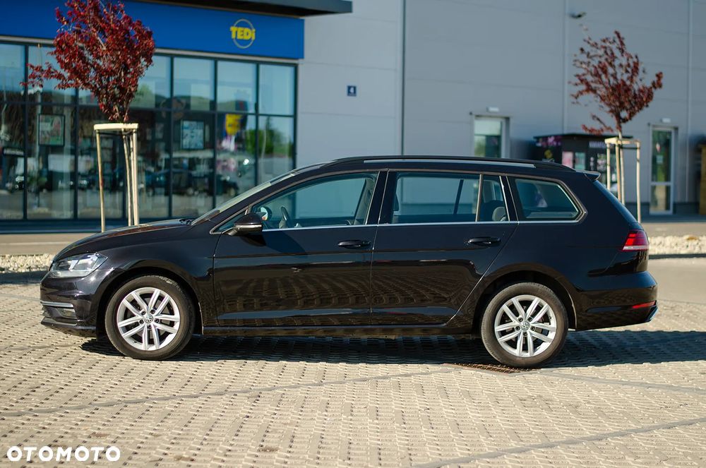 Volkswagen Golf 1.6 TDI SCR DSG Comfortline - 6