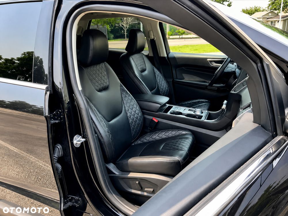 Ford Edge - 10
