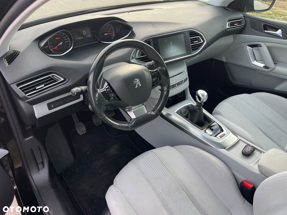 Peugeot 308 1.6 Premium - 6