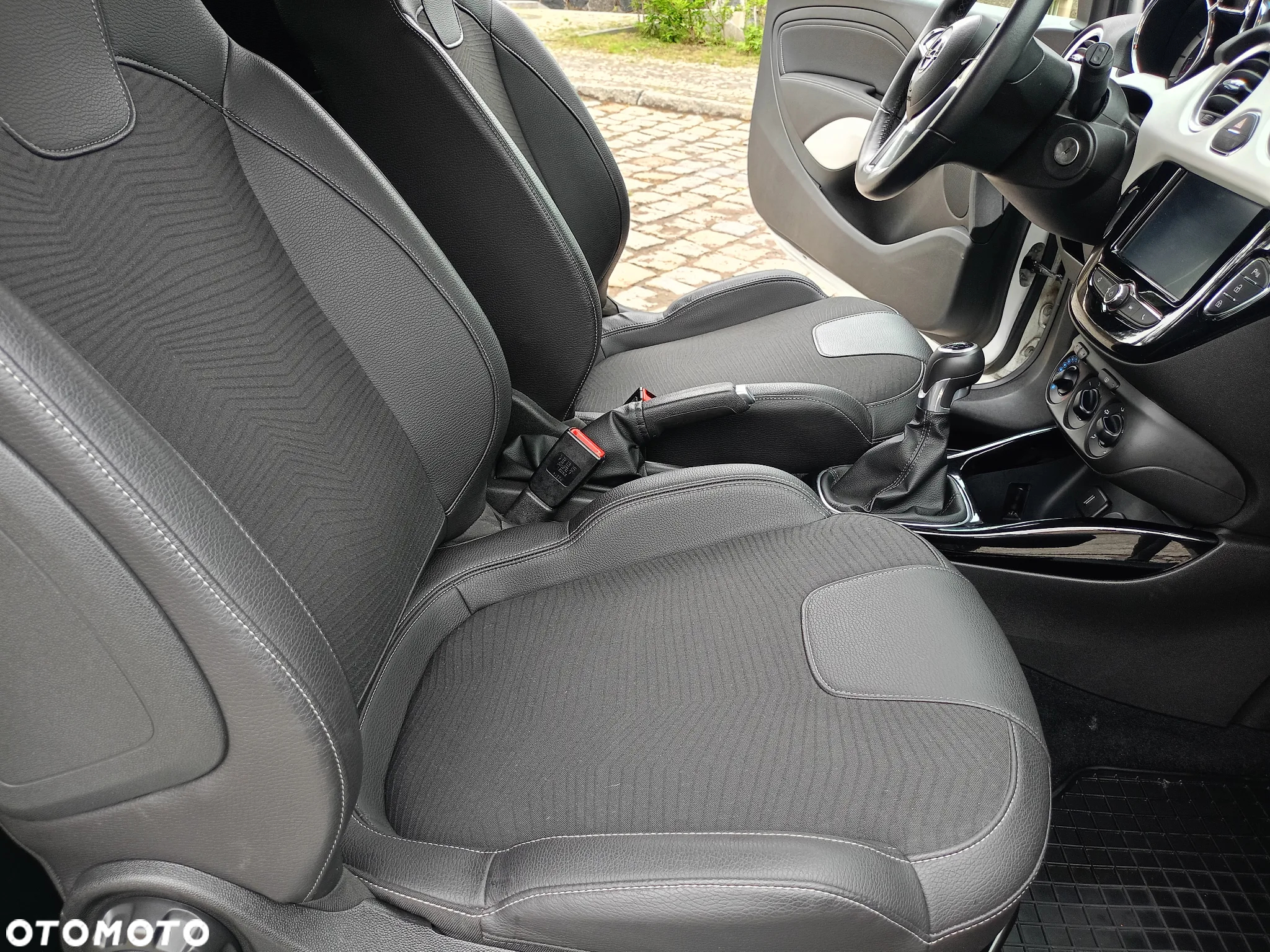 Opel Adam 1.4 Rocks - 19