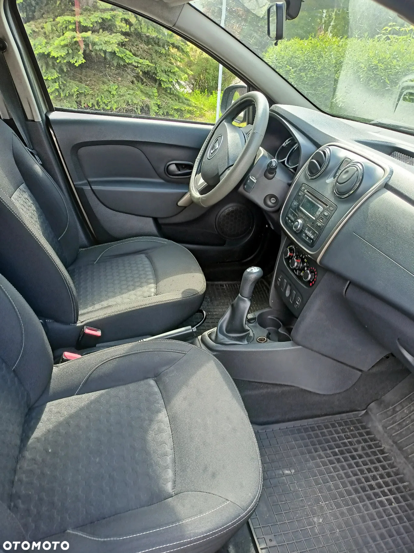Dacia Sandero 1.2 16V Laureate - 14