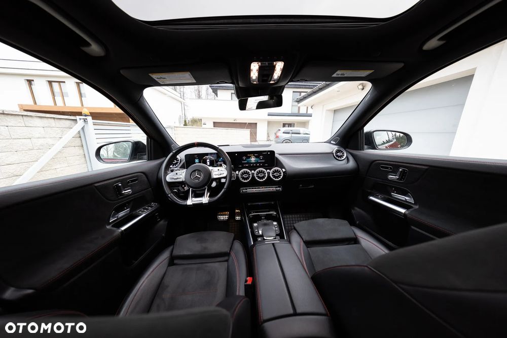 Mercedes-Benz GLA AMG 35 4-Matic - 14