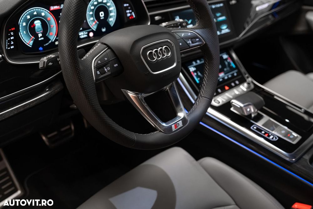 Audi Q8 - 16