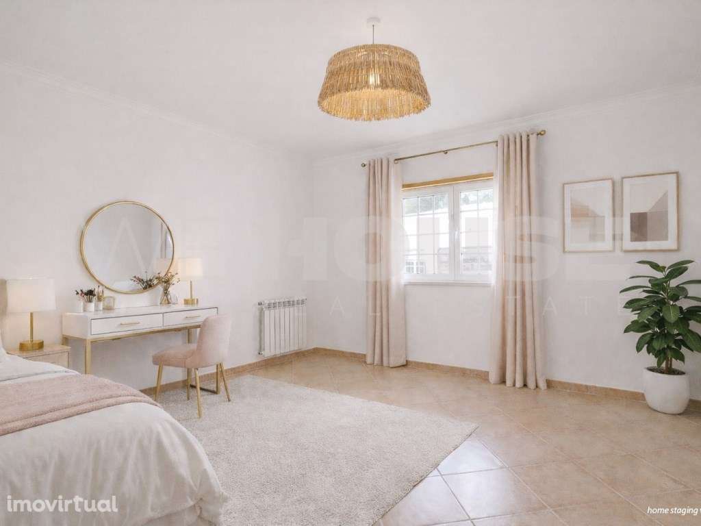 Moradia T4 com 280 m2, inserida em terreno com 2500 m2 em Palmela - Grande imagem: 4/60