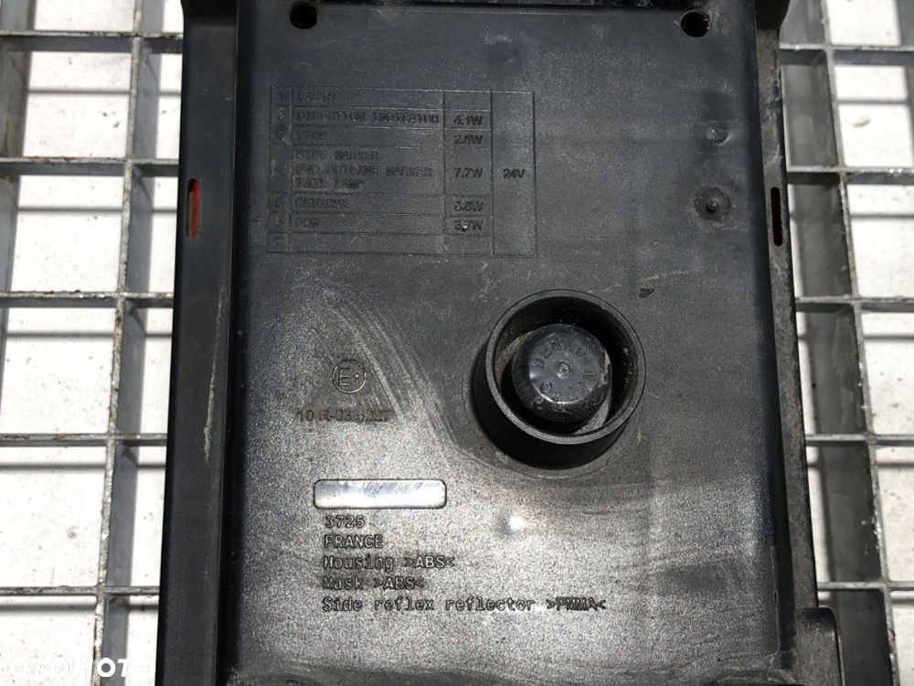 LAMPA LEWY TYŁ  VOLVO FH II 2012 - 2022 500 368 kW [500 KM] 10x4/6 2017 84195505 - 5