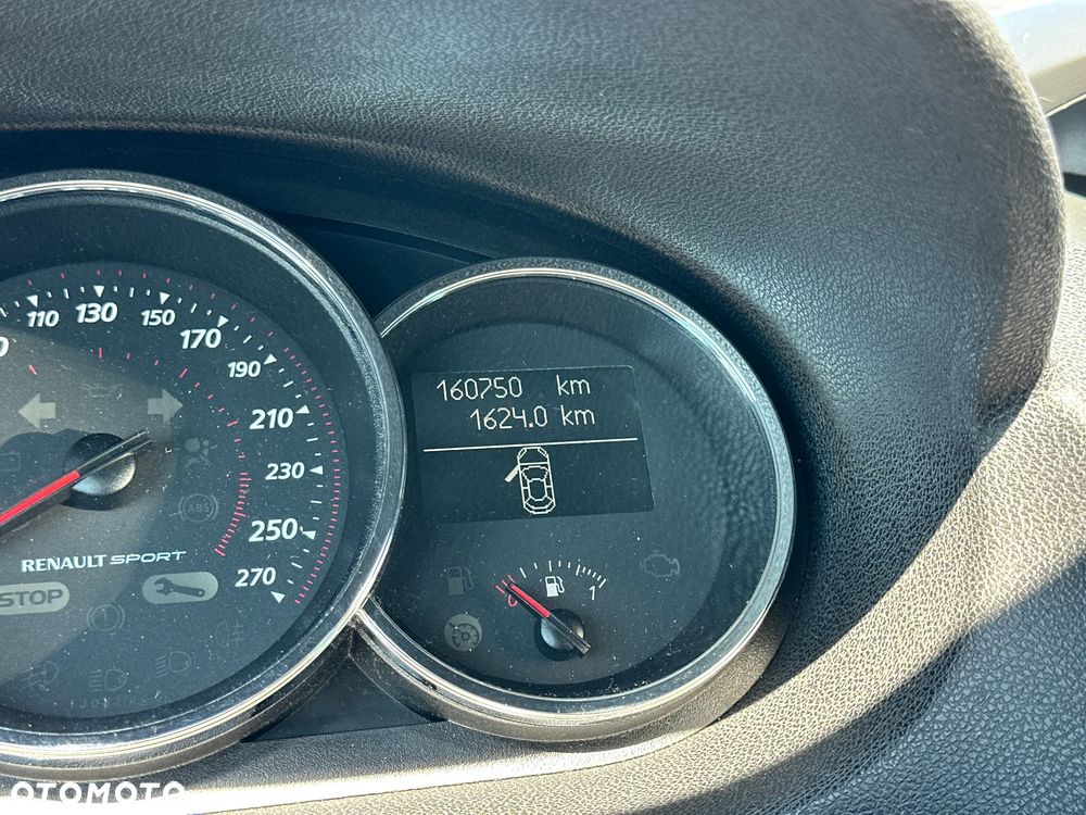 Renault Megane TCe 180 GT - 33