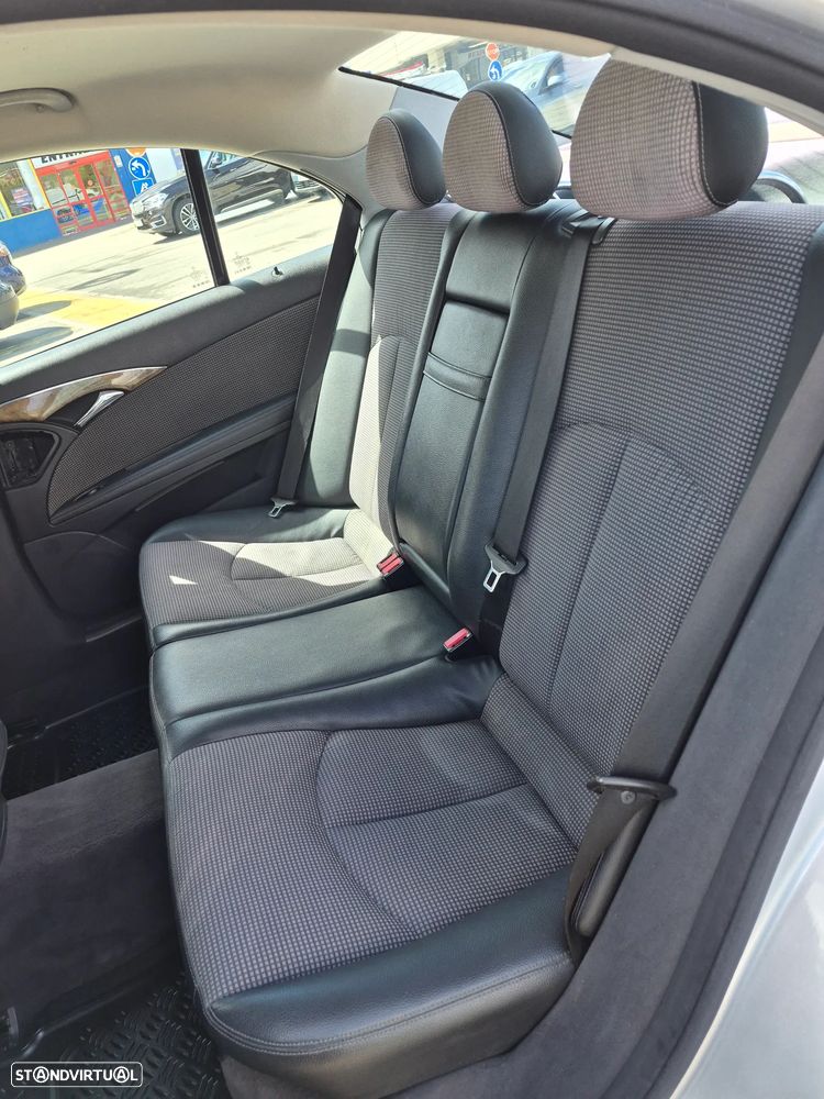 Mercedes-Benz E 220 CDI Avantgarde Aut. - 13
