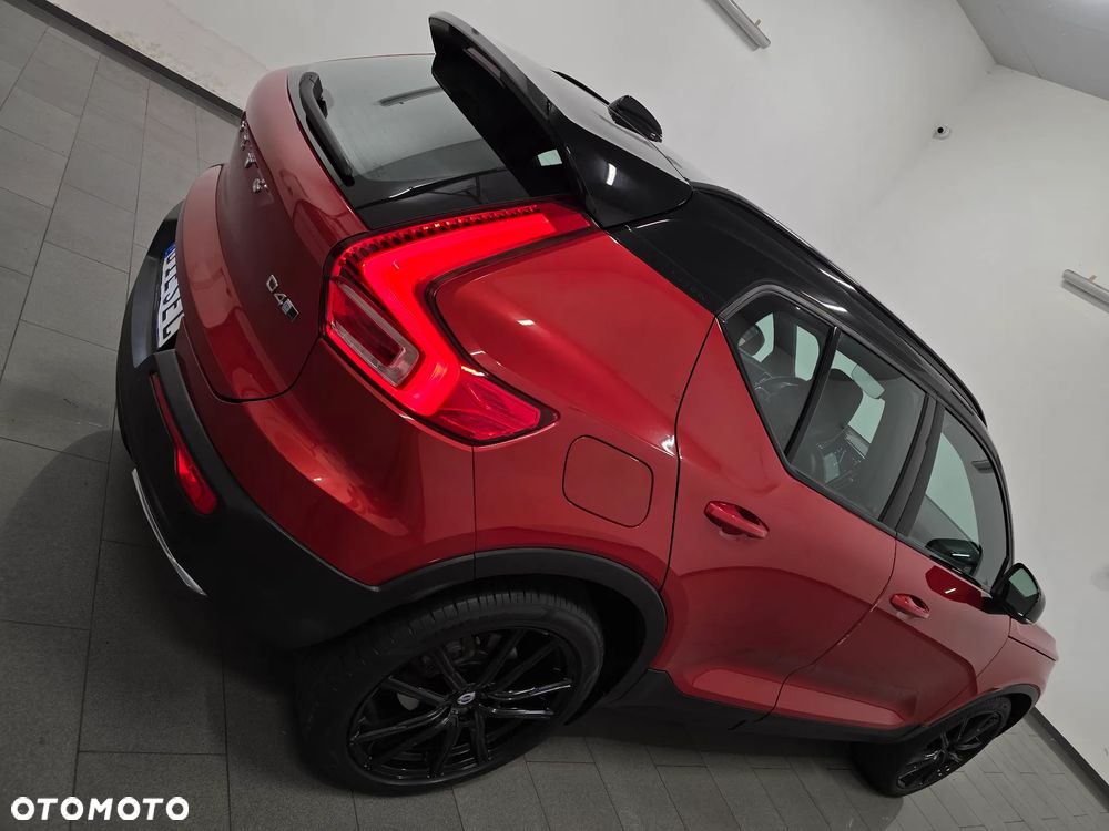 Volvo XC 40 D4 AWD R-Design - 35