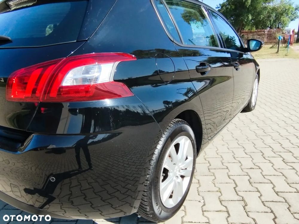 Peugeot 308 PureTech 130 GPF Black Edition - 13