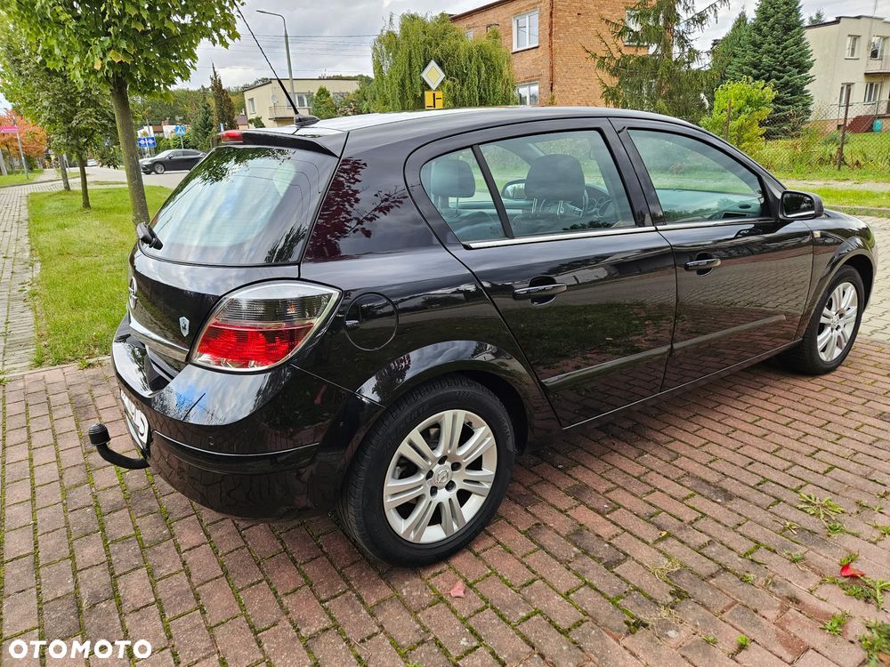 Opel Astra 1.6 Cosmo - 18