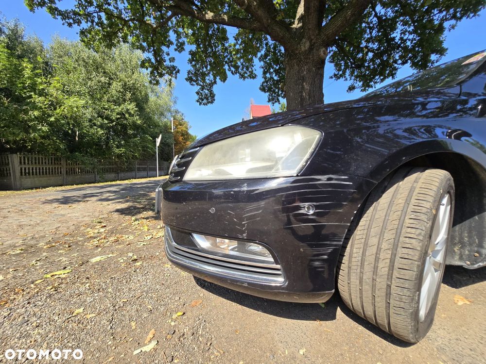 Volkswagen Passat Variant 2.0 Blue TDI DSG SCR Highline - 4