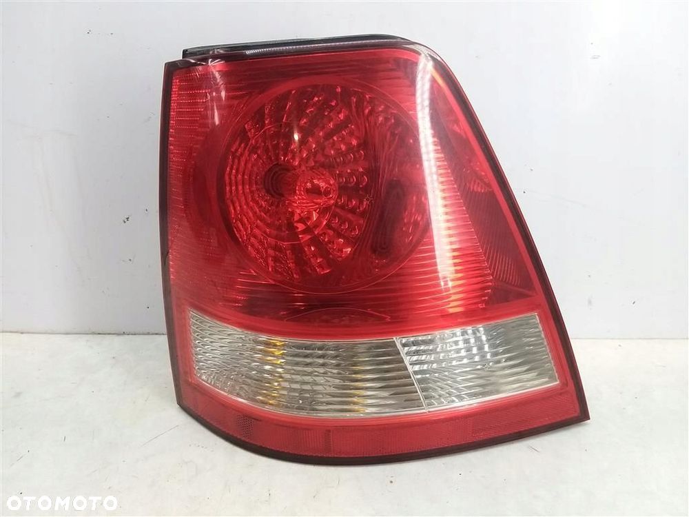 Lampa lewa tylna tył Kia Sorento I 2002-2009 WERSJA EUROPEJSKA - 2