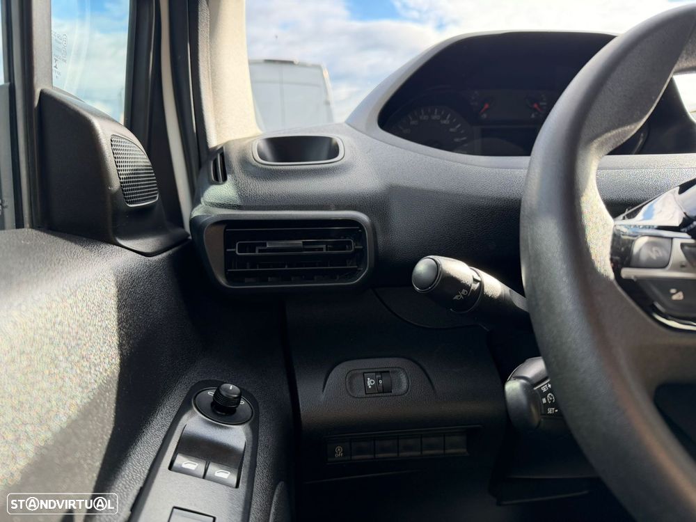 Peugeot Partner 1.6 BlueHDi L1 Premium 3L - 25