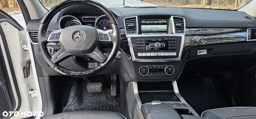 Mercedes-Benz GL 500 4Matic (BlueEFFICIENCY) 7G-TRONIC - 14