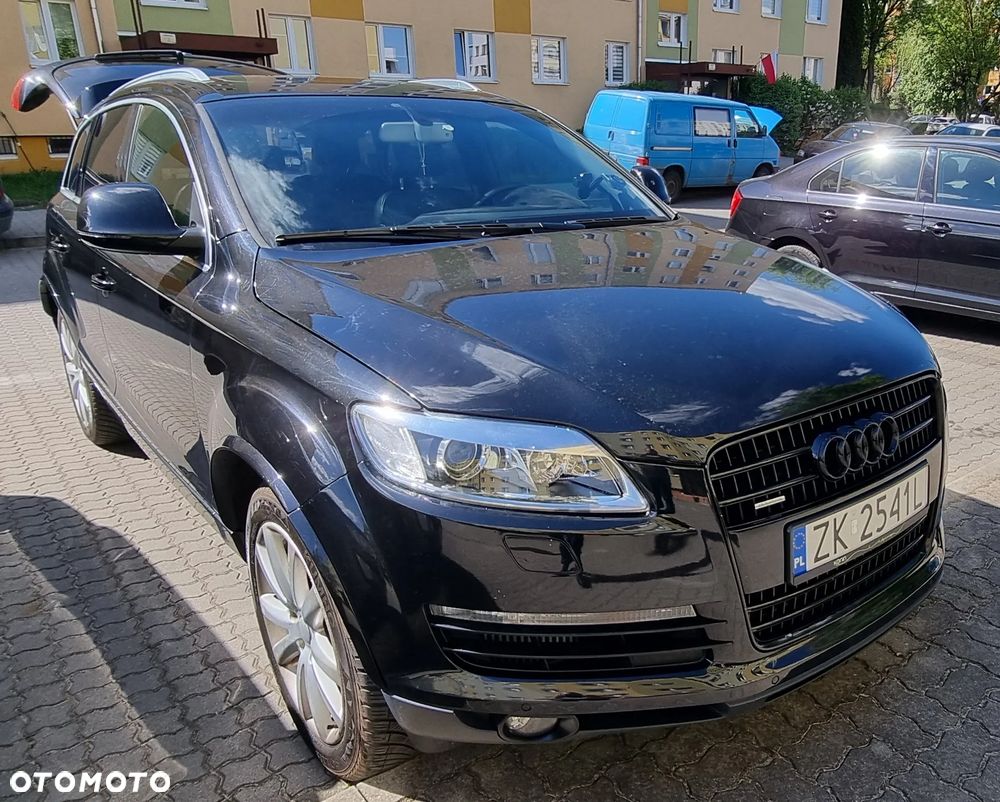Audi Q7 - 7