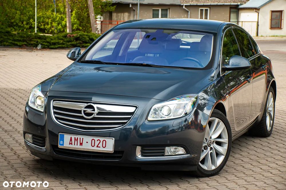 Opel Insignia 2.0 CDTI - 11
