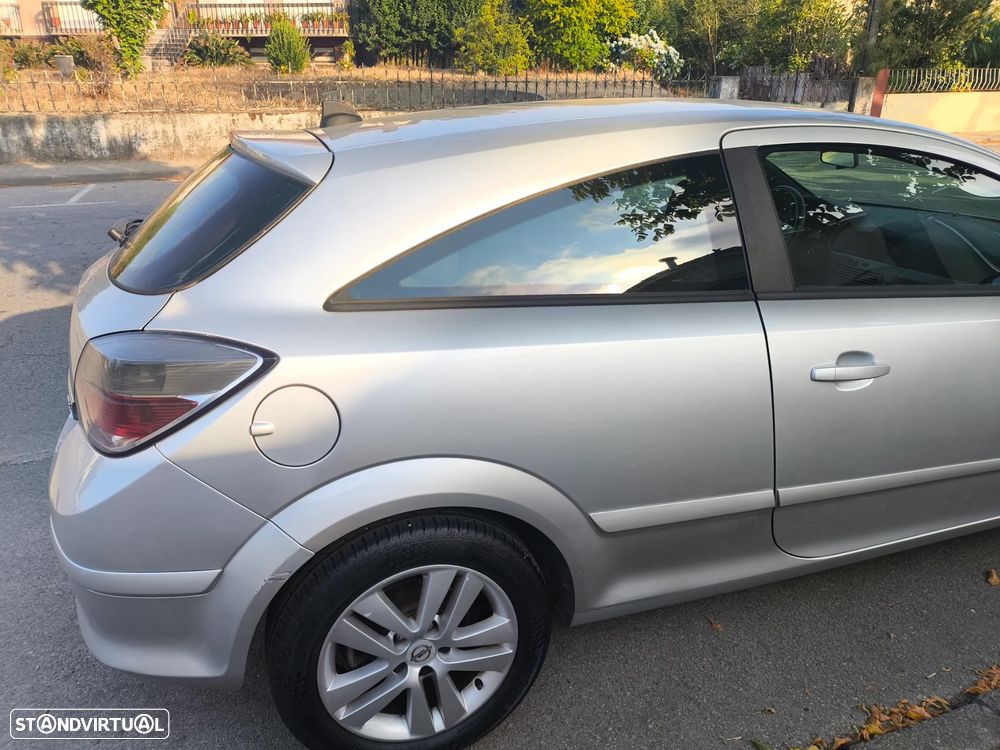 Opel Astra GTC 1.3 CDTI - 2