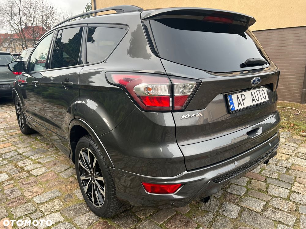 Ford Kuga 1.5 TDCi 2x4 ST-Line - 4