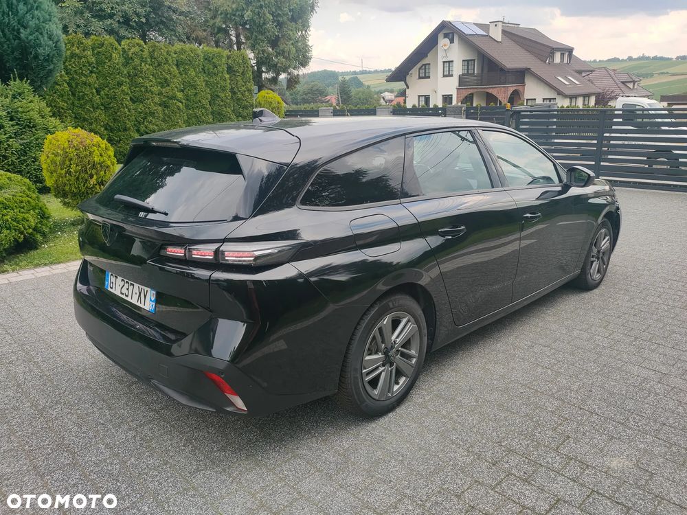 Peugeot 308 - 1