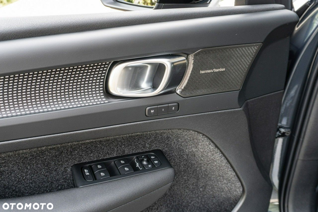 Volvo XC 40 - 12