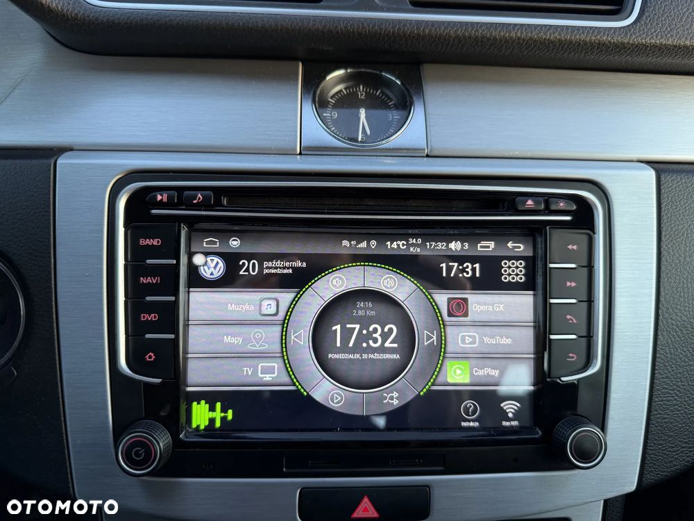 Volkswagen Passat 2.0 TDI Highline R-Style DSG - 24