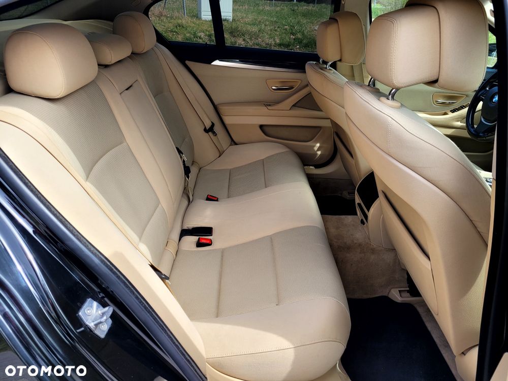 BMW Seria 5 520d - 31