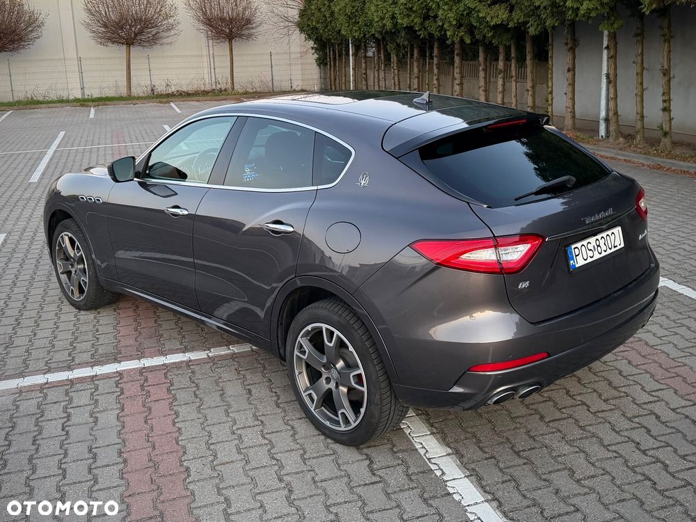 Maserati Levante Q4 GranLusso - 10