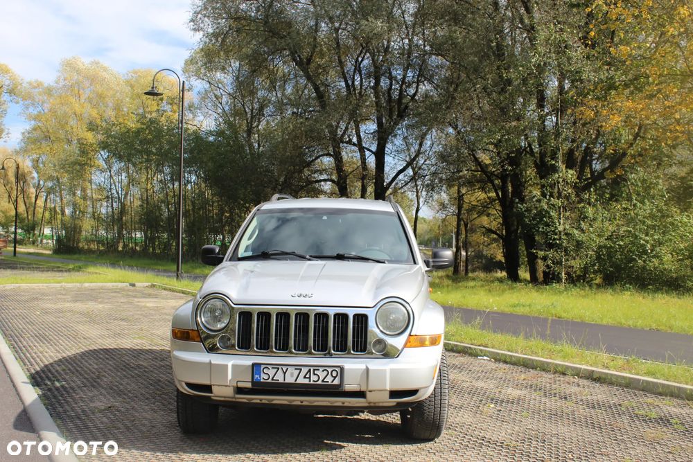 Jeep Cherokee - 1
