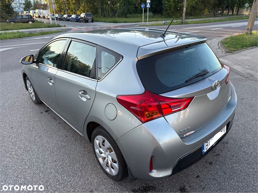 Toyota Auris 1.6 Executive - 7
