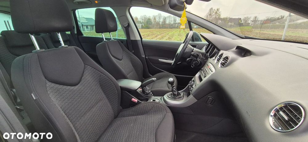 Peugeot 308 HDi FAP 140 Family - 20