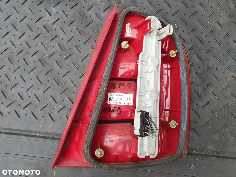 SKODA FABIA 04-07 KIFT HB LAMPA LEWY TYŁ LEWA TYLNA 6Y6945111B EUROPA + WTYCZKA INSTALACJA POSIADAM 2 SZT - 7