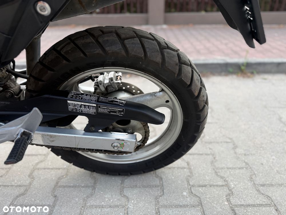 Honda XL - 25